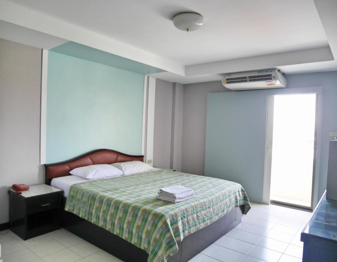Aparthotel Dee Budget Hotel By Dang โรงแรมดีบัดเจดโฮเทลพัทยาบายแดง Pattaya